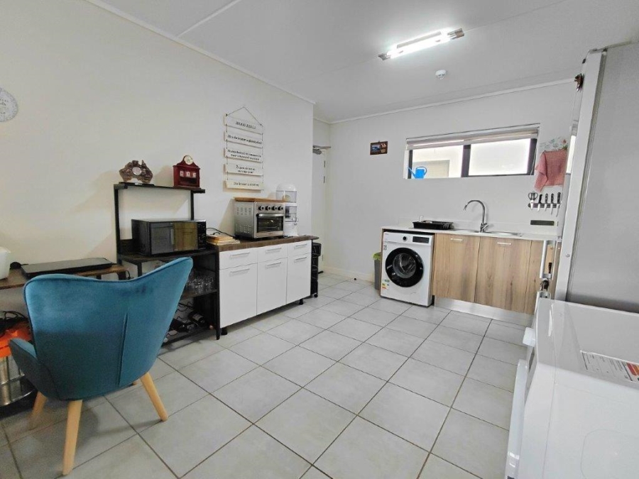 2 Bedroom Property for Sale in Admirals Park Western Cape